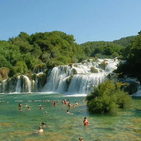 La Familia Lejlighed Šibenik