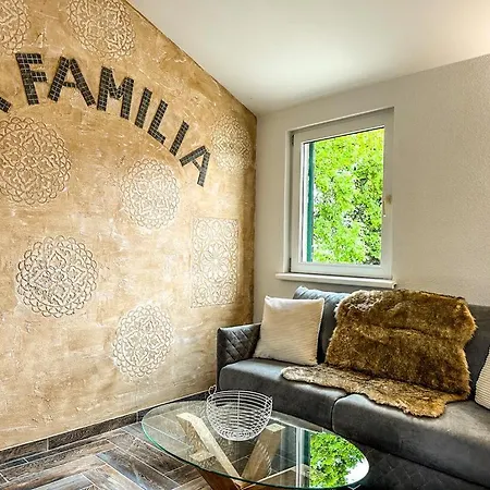 La Familia Lejlighed