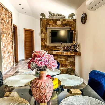 La Familia Lejlighed