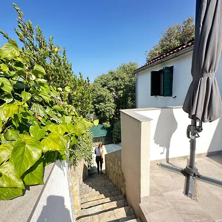 La Familia 公寓 希贝尼克