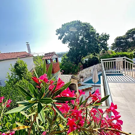 公寓 La Familia 希贝尼克