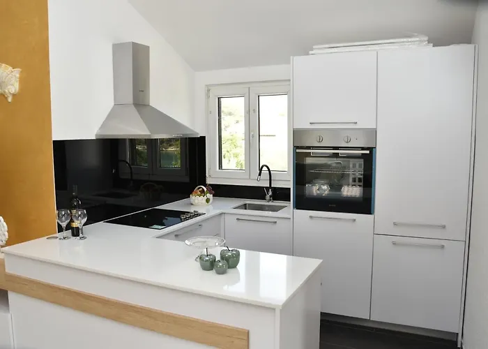 La Familia * Šibenik