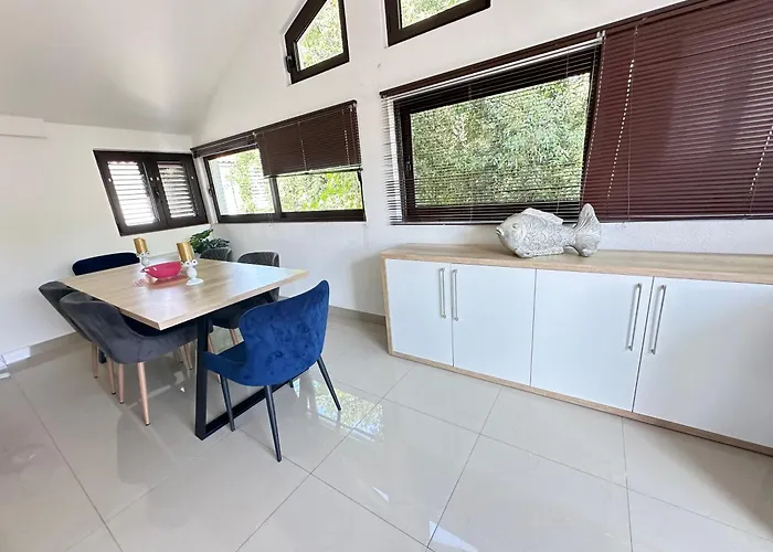 La Familia Appartement *